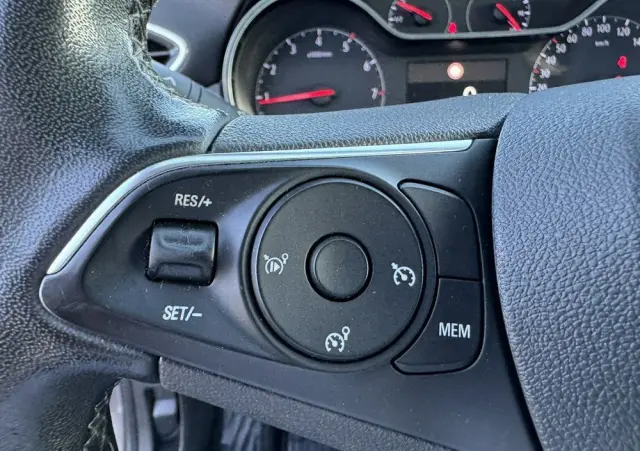 OPEL Crossland 1.5 Diesel Business Edition