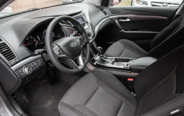 HYUNDAI I40 1.7 CRDi Comfort DCT