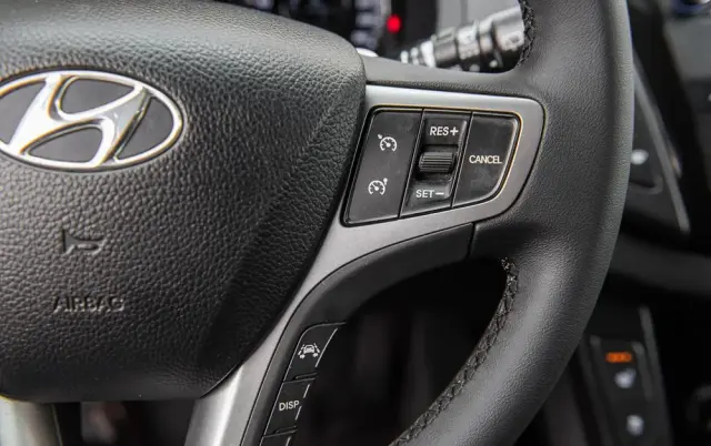 HYUNDAI I40 1.7 CRDi Comfort DCT