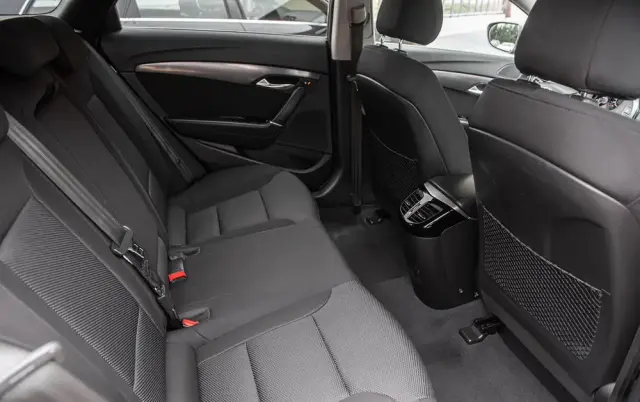 HYUNDAI I40 1.7 CRDi Comfort DCT