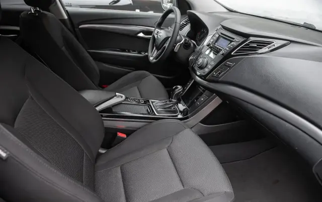 HYUNDAI I40 1.7 CRDi Comfort DCT