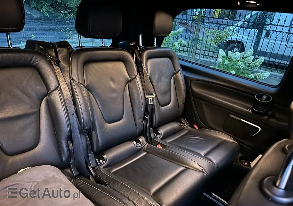 MERCEDES-BENZ Klasa V 220 d 4-Matic 7G-Tronic