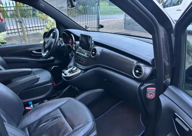 MERCEDES-BENZ Klasa V 220 d 4-Matic 7G-Tronic