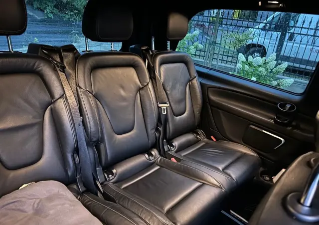 MERCEDES-BENZ Klasa V 220 d 4-Matic 7G-Tronic