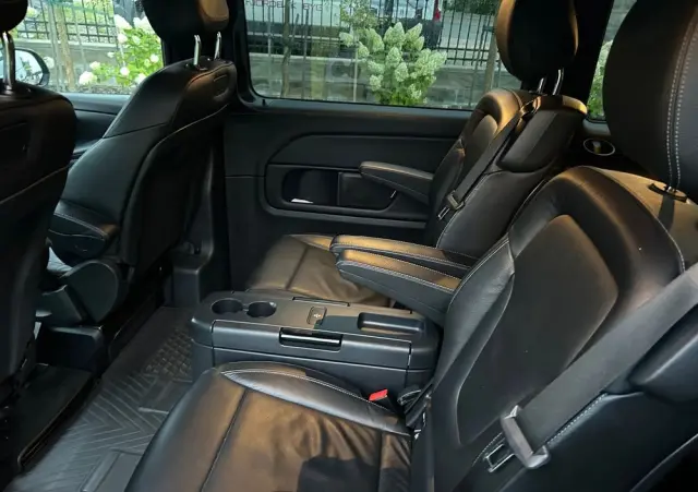 MERCEDES-BENZ Klasa V 220 d 4-Matic 7G-Tronic