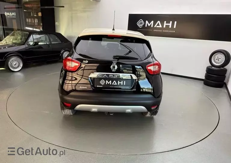 RENAULT Captur 1.2 TCe Helly Hansen EDC