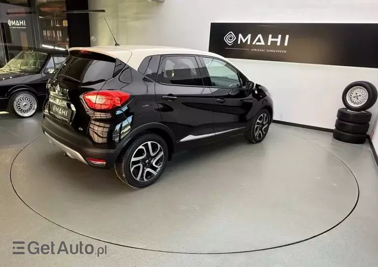 RENAULT Captur 1.2 TCe Helly Hansen EDC