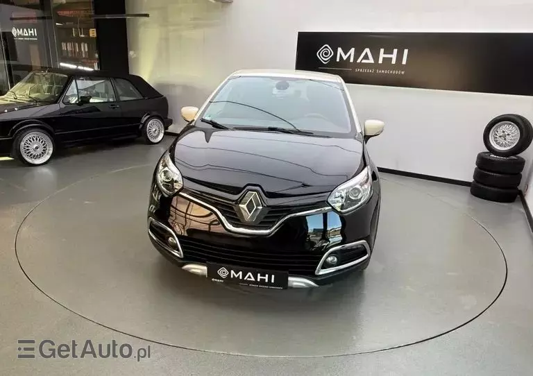 RENAULT Captur 1.2 TCe Helly Hansen EDC