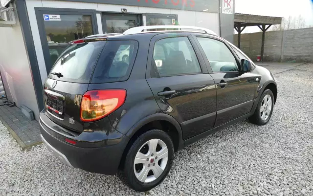 FIAT Sedici 1.6 16V 4x4 Emotion