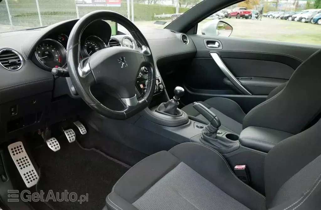 PEUGEOT Rcz 
