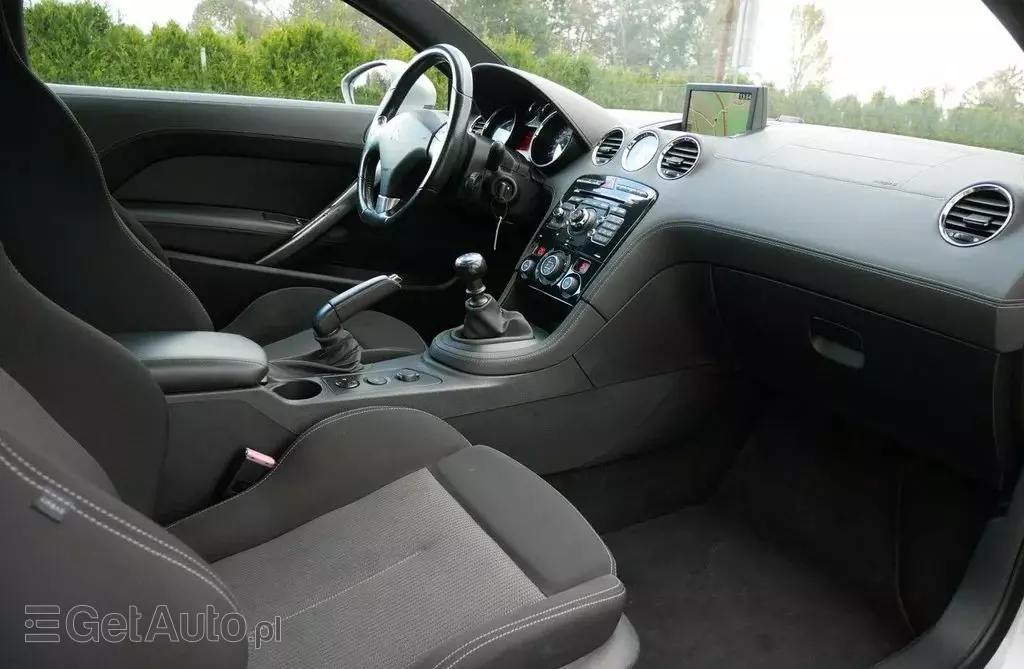 PEUGEOT Rcz 