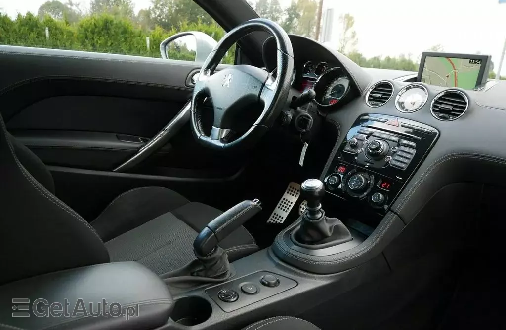 PEUGEOT Rcz 