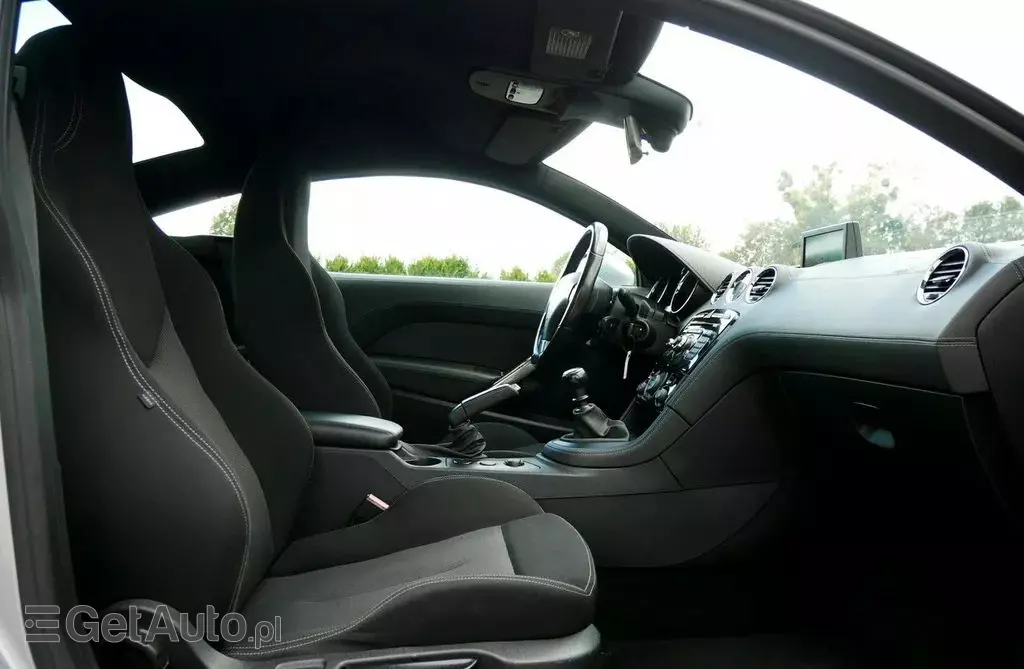 PEUGEOT Rcz 