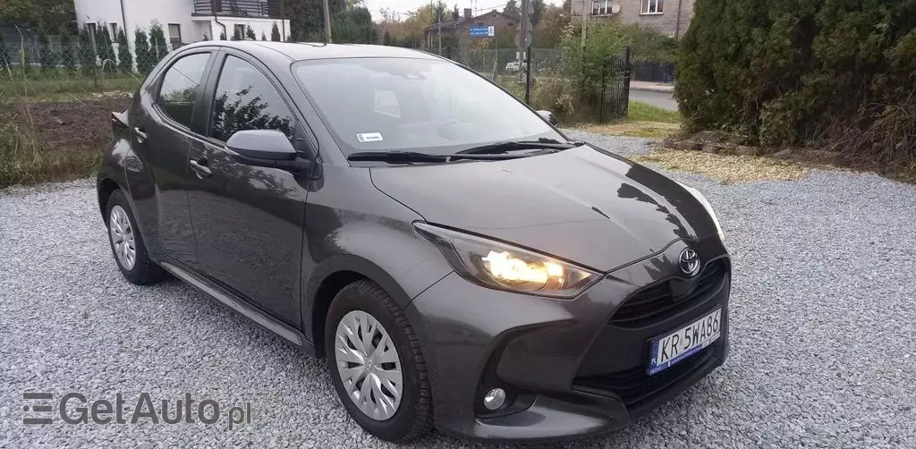 TOYOTA Yaris 
