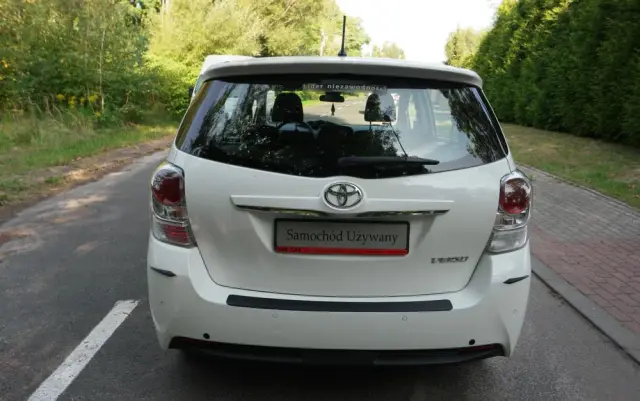 TOYOTA Verso 