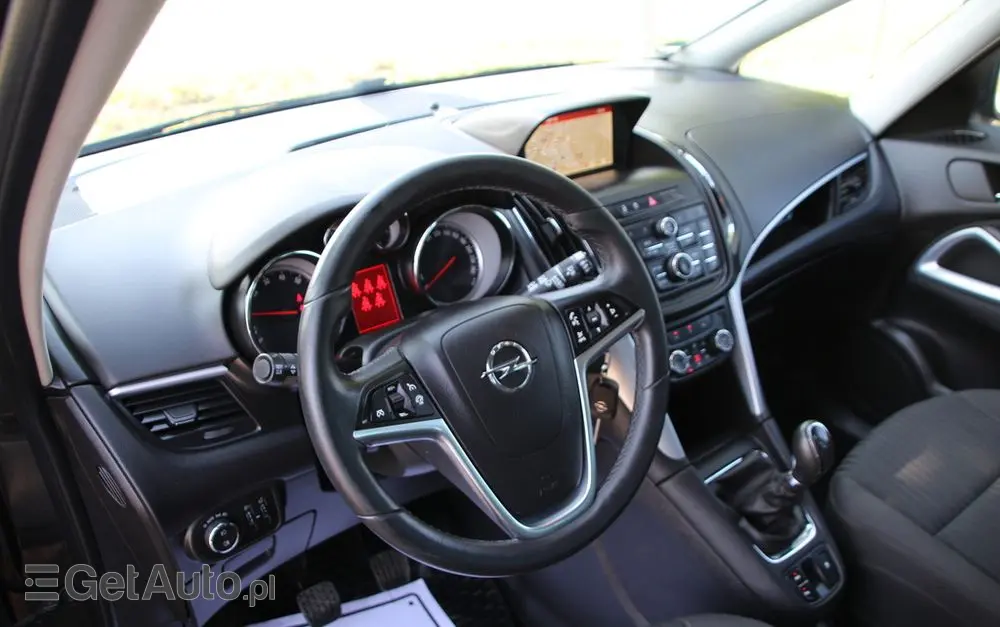 OPEL Zafira 1.4 T Cosmo