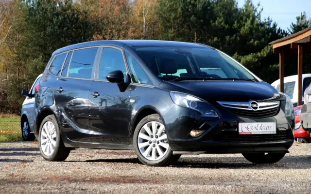 OPEL Zafira 1.4 T Cosmo