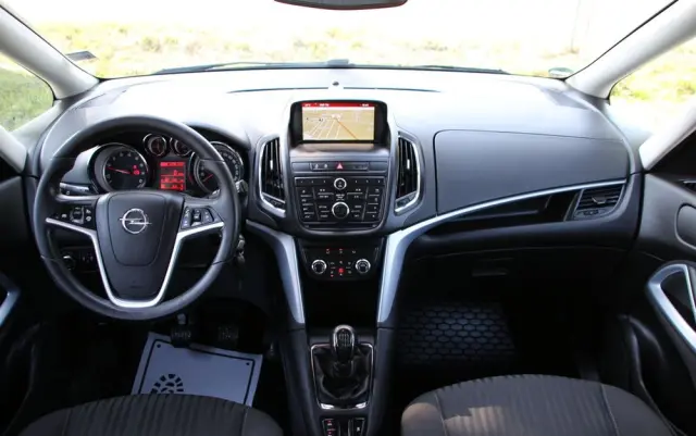 OPEL Zafira 1.4 T Cosmo