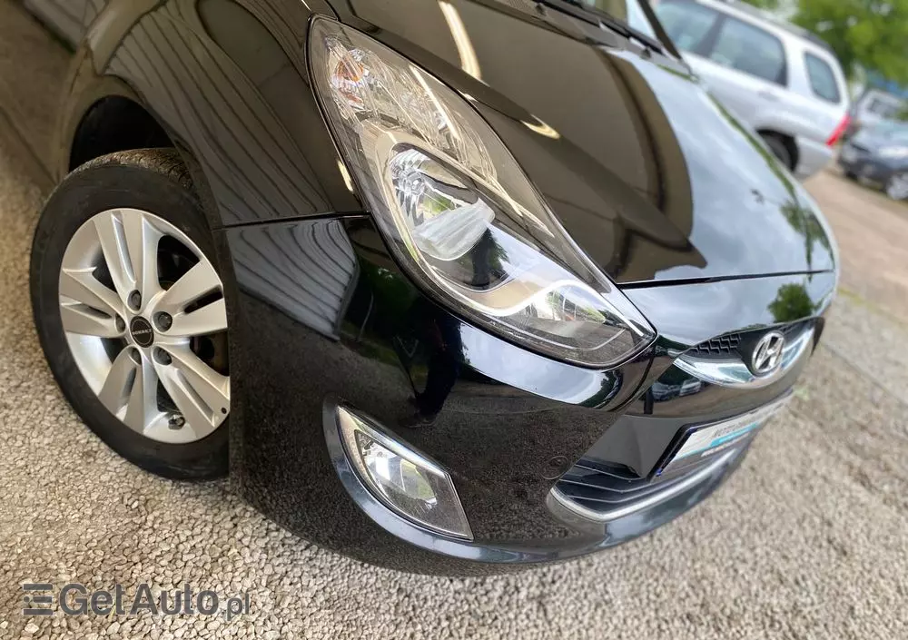 HYUNDAI Ix20 1.6 CRDi blue Trend