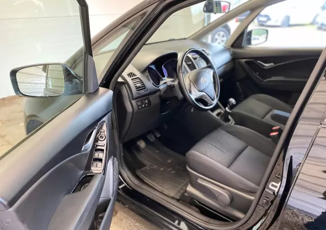 HYUNDAI Ix20 1.6 CRDi blue Trend