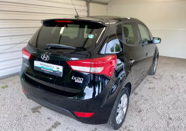 HYUNDAI Ix20 1.6 CRDi blue Trend