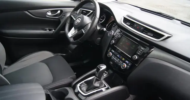 NISSAN Qashqai 1.3 DIG-T Tekna DCT