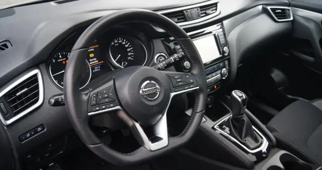 NISSAN Qashqai 1.3 DIG-T Tekna DCT