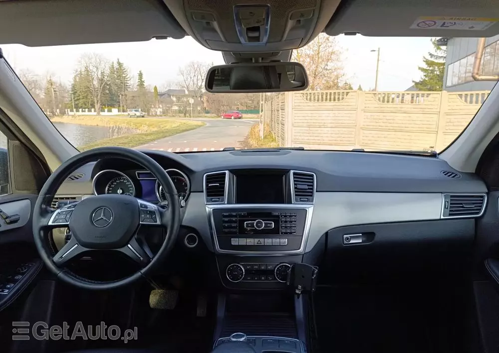 MERCEDES-BENZ ML 350 BlueTec 4-Matic