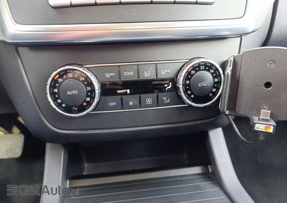 MERCEDES-BENZ ML 350 BlueTec 4-Matic