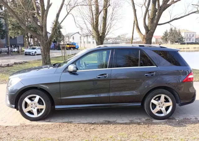 MERCEDES-BENZ ML 350 BlueTec 4-Matic