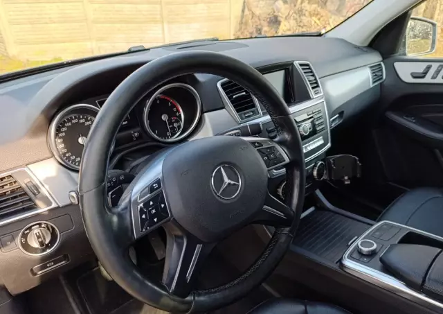 MERCEDES-BENZ ML 350 BlueTec 4-Matic