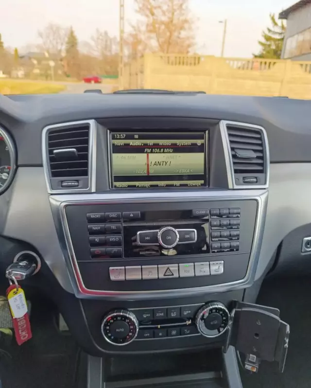 MERCEDES-BENZ ML 350 BlueTec 4-Matic