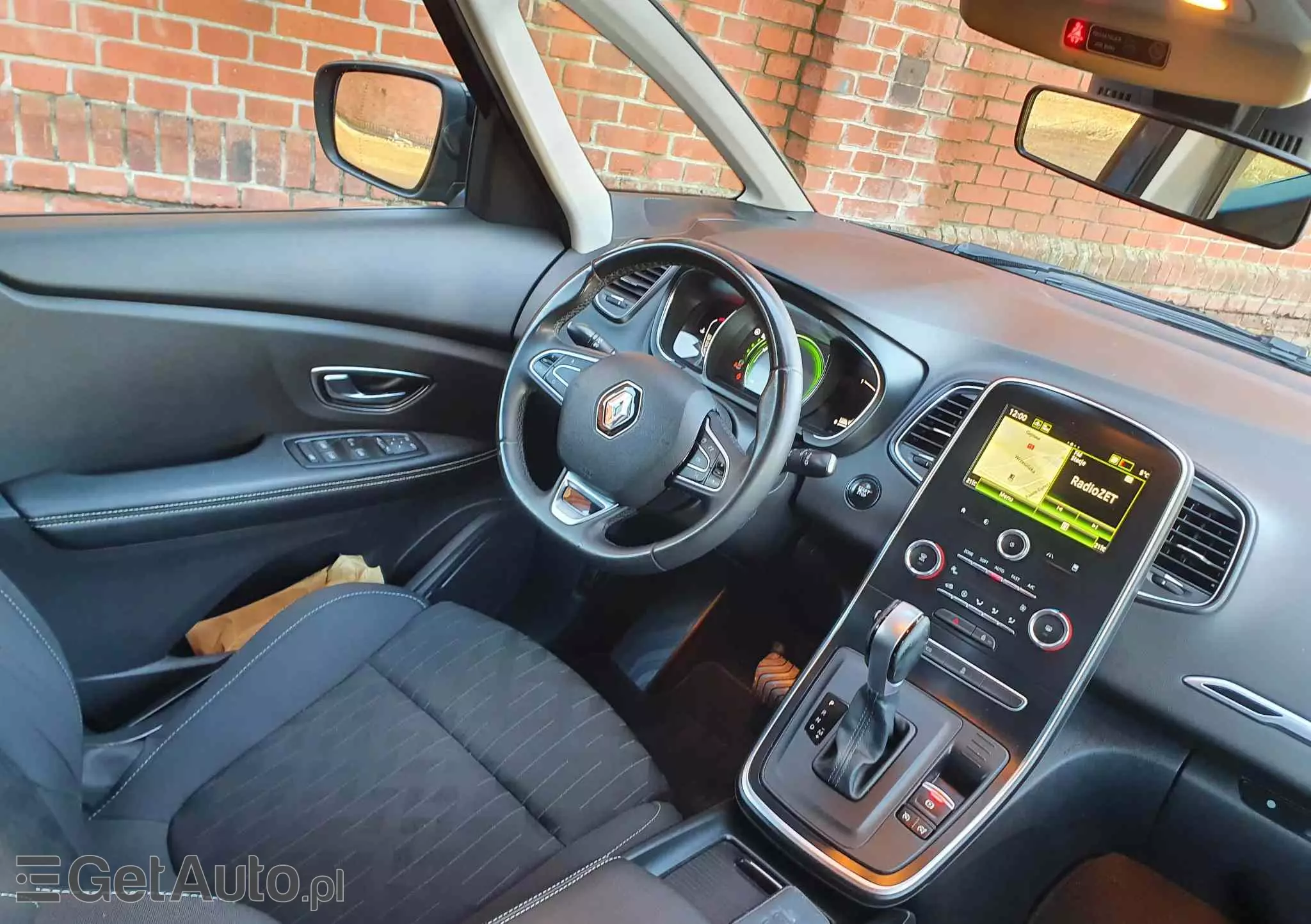 RENAULT Scenic TCe 140 GPF EDC LIMITED