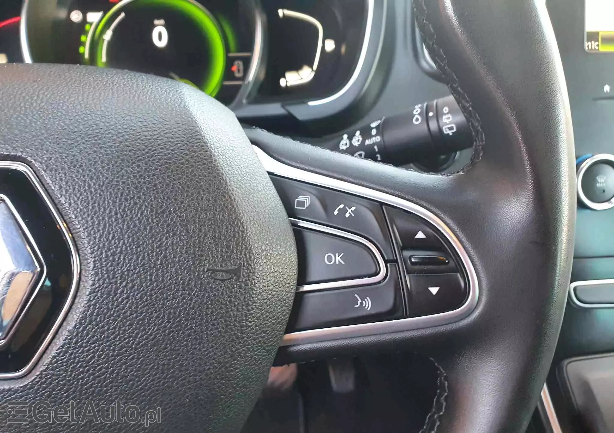 RENAULT Scenic TCe 140 GPF EDC LIMITED