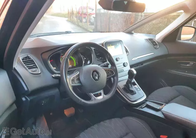 RENAULT Scenic TCe 140 GPF EDC LIMITED