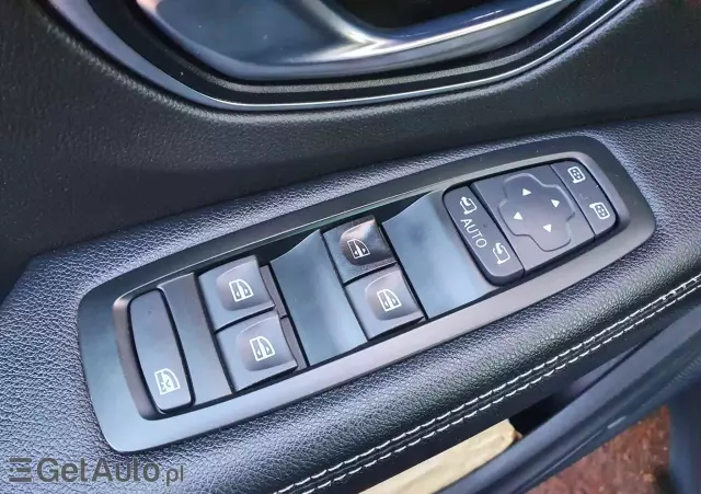 RENAULT Scenic TCe 140 GPF EDC LIMITED