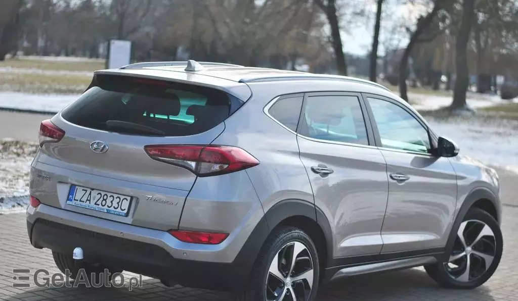 HYUNDAI Tucson 