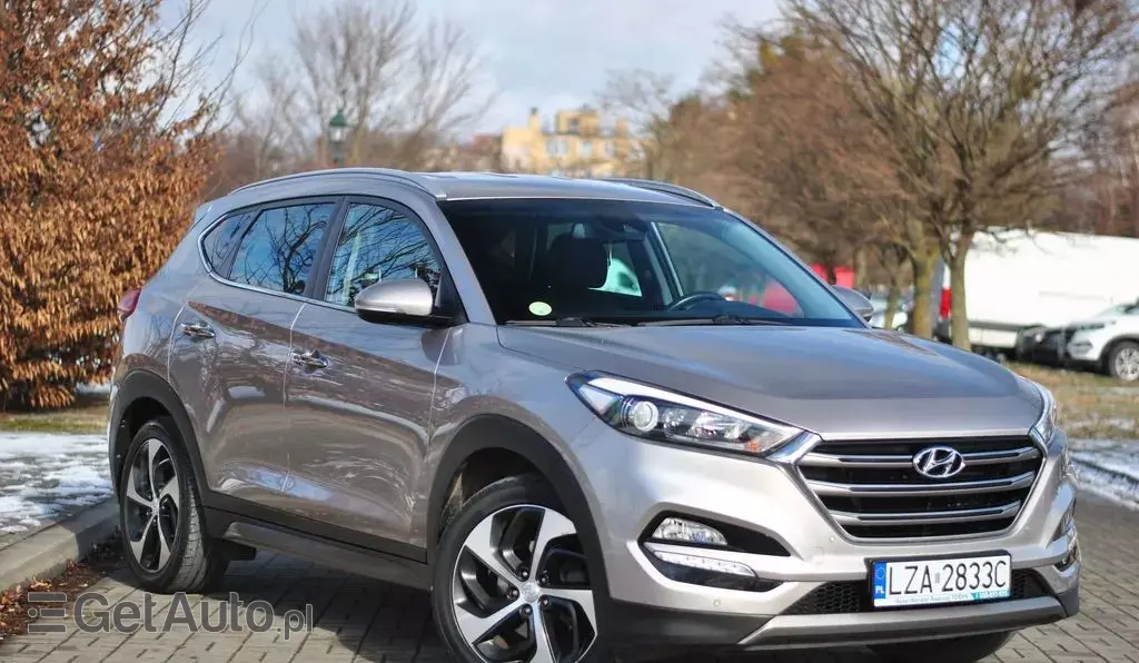 HYUNDAI Tucson 