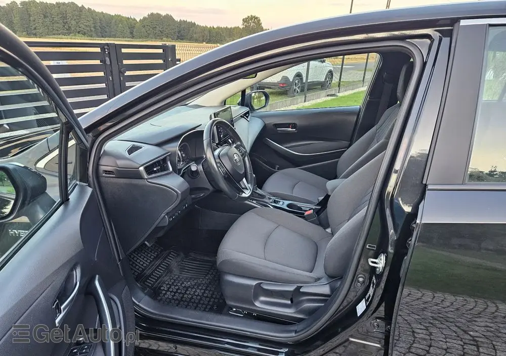 TOYOTA Corolla 1.8 Hybrid Comfort