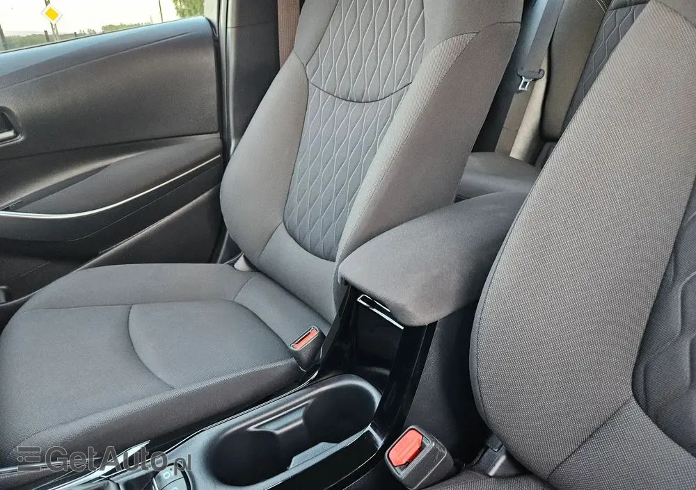 TOYOTA Corolla 1.8 Hybrid Comfort