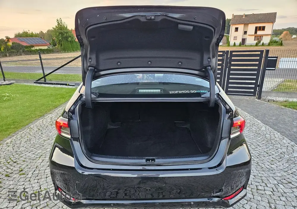 TOYOTA Corolla 1.8 Hybrid Comfort