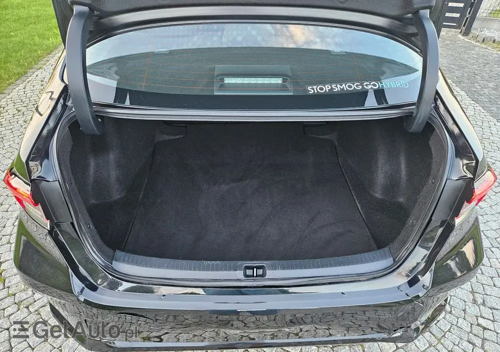 TOYOTA Corolla 1.8 Hybrid Comfort