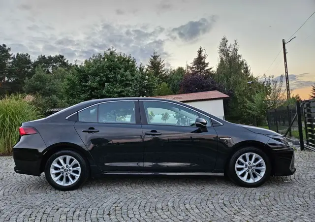 TOYOTA Corolla 1.8 Hybrid Comfort