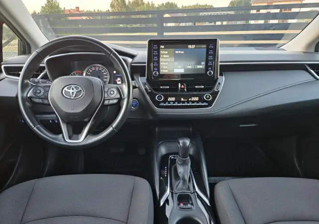 TOYOTA Corolla 1.8 Hybrid Comfort