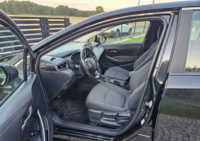 TOYOTA Corolla 1.8 Hybrid Comfort