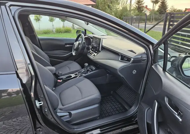 TOYOTA Corolla 1.8 Hybrid Comfort