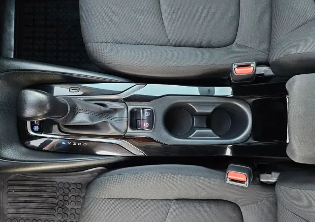 TOYOTA Corolla 1.8 Hybrid Comfort