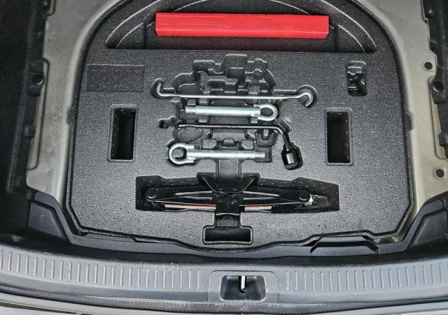 TOYOTA Corolla 1.8 Hybrid Comfort