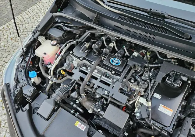 TOYOTA Corolla 1.8 Hybrid Comfort