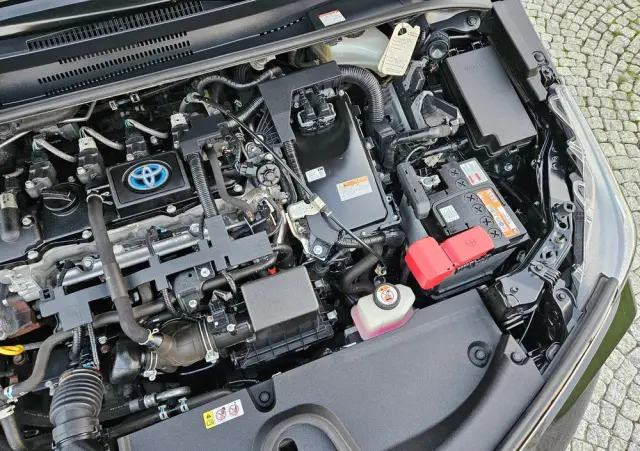 TOYOTA Corolla 1.8 Hybrid Comfort